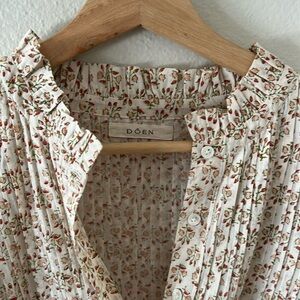 Doen 	
DULCIE DRESS -- SPRING ELDERBERRY FLORAL - Small